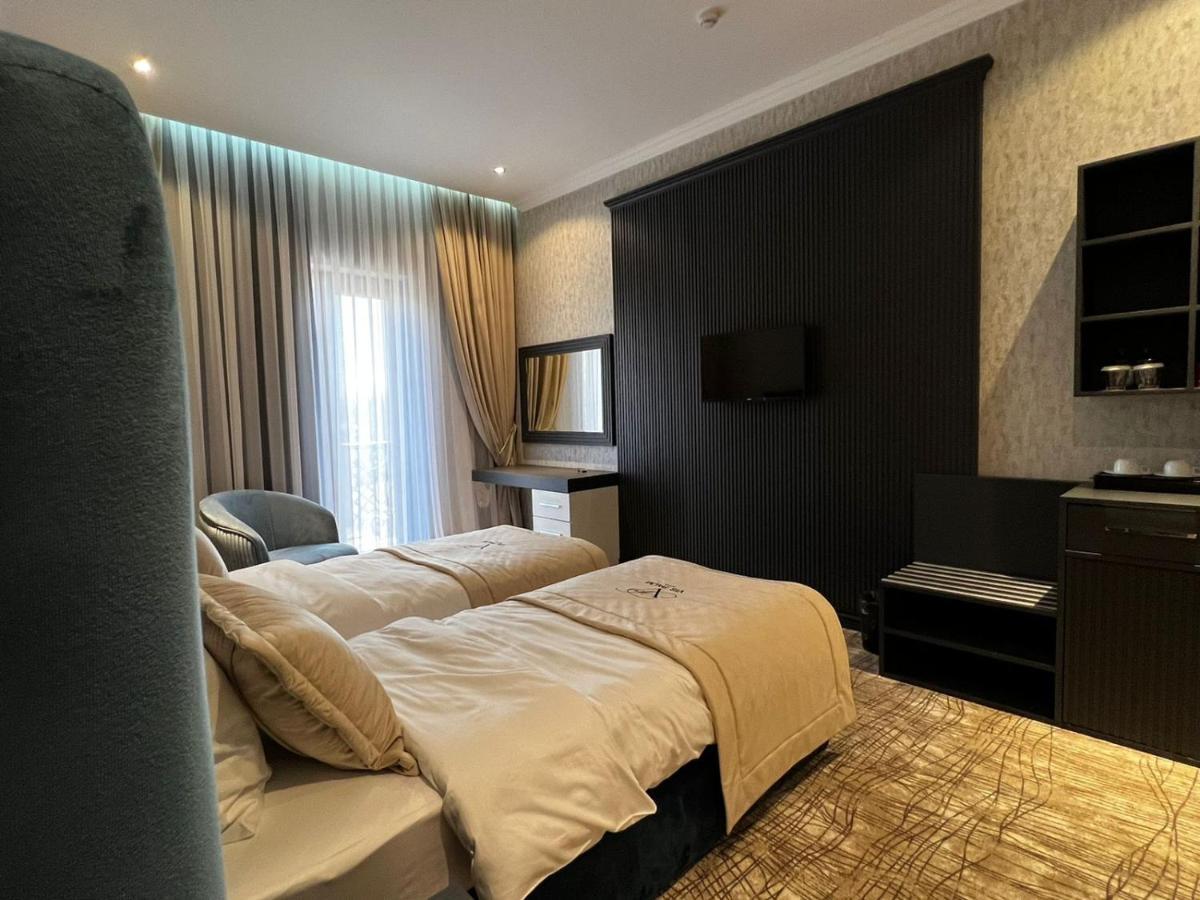 Vis Palm Hotel Ганджа Екстериор снимка