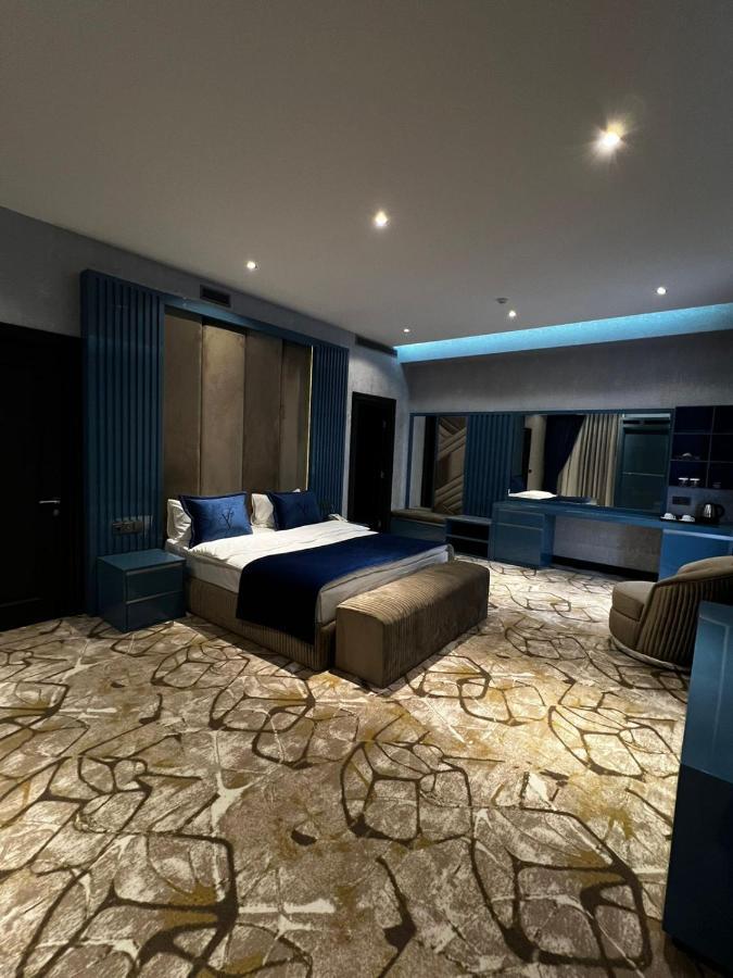 Vis Palm Hotel Ганджа Екстериор снимка