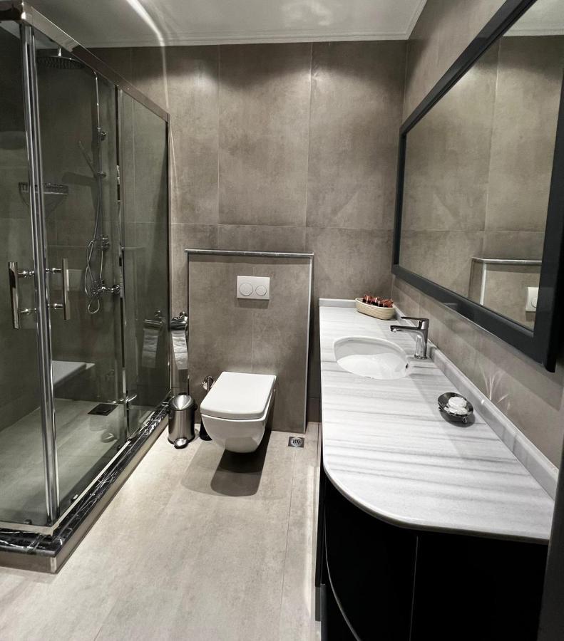Vis Palm Hotel Ганджа Екстериор снимка